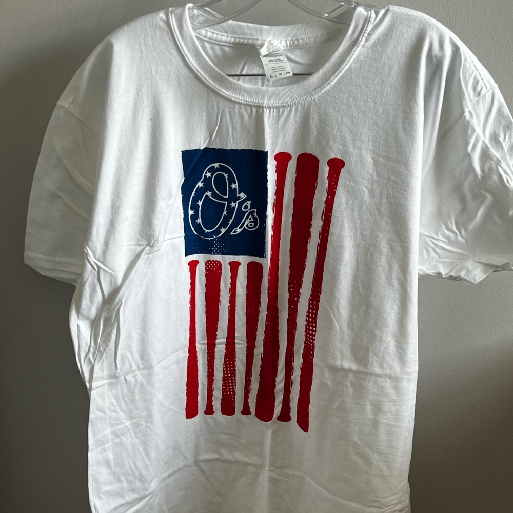 NWOT Baltimore Orioles USA Flag T Shirt Unisex XL